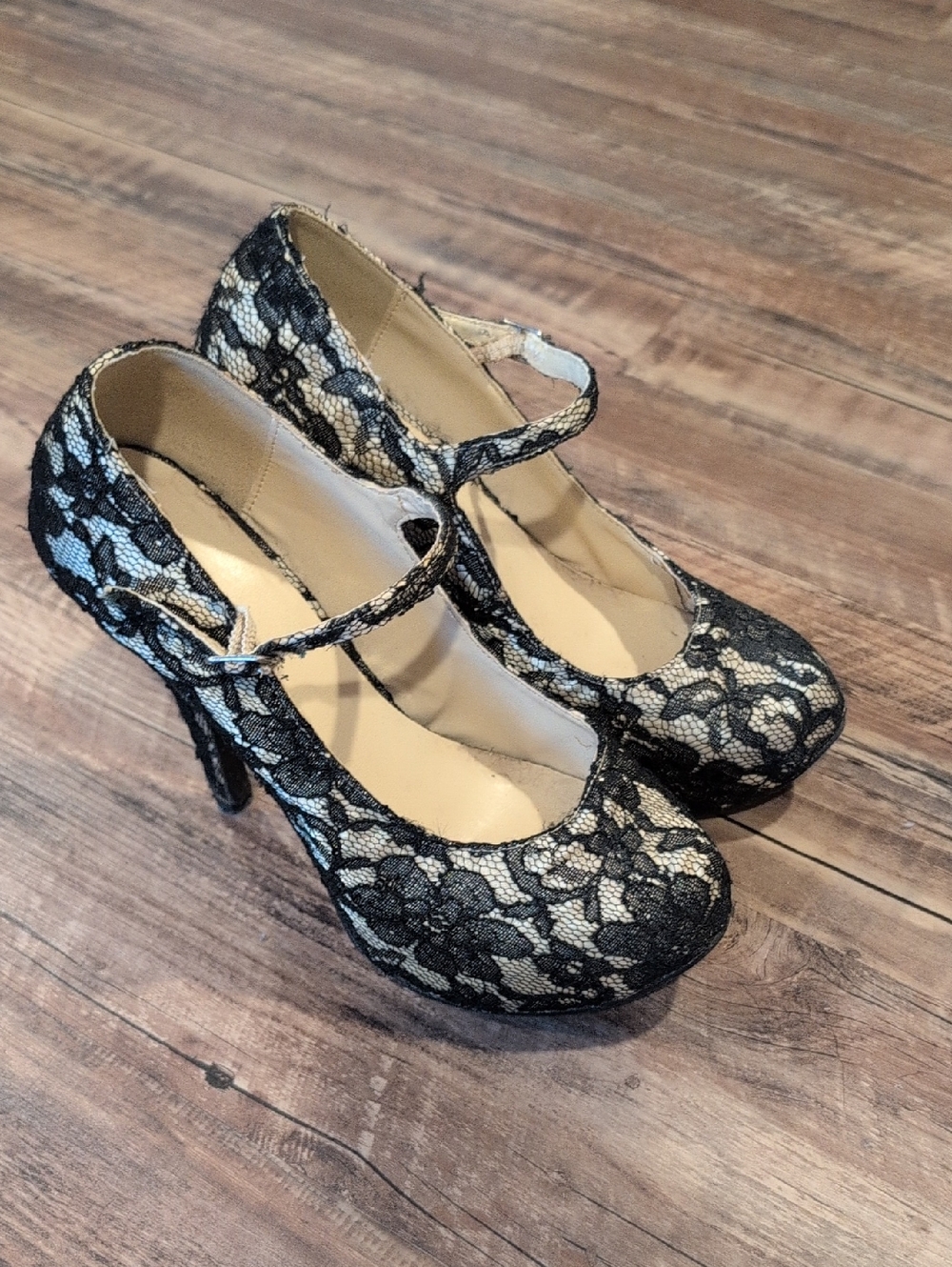 Women's Black Lace Platform Heels